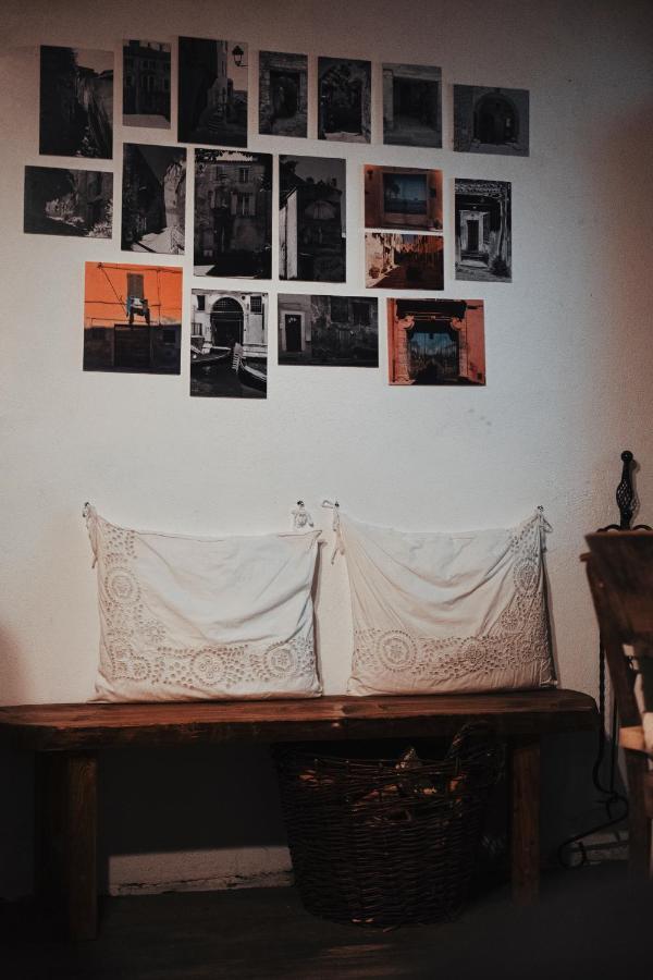 Chalupa Hunikov เชสกา คาเมนิเซอ ภายนอก รูปภาพ